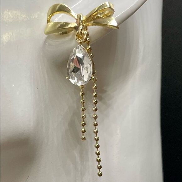 Pretty Bow & Teardrop Earrings l Post l New - Picture 1 of 6